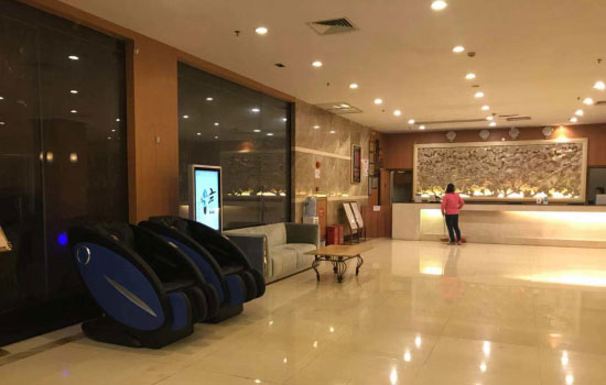 按摩椅翻新换皮（荣泰按摩椅实体店地址）